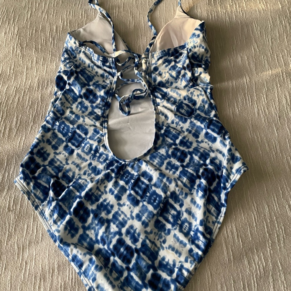 Splendid one piece bathing suit.